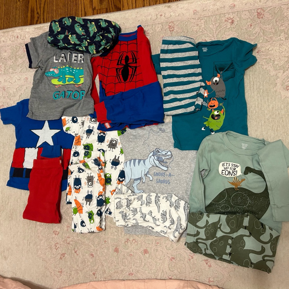 Bundle of 4T boys pajama sets
